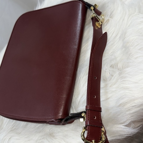 Cartier Elegant Burgundy Leather Shoulder Bag - Picture 7 of 12